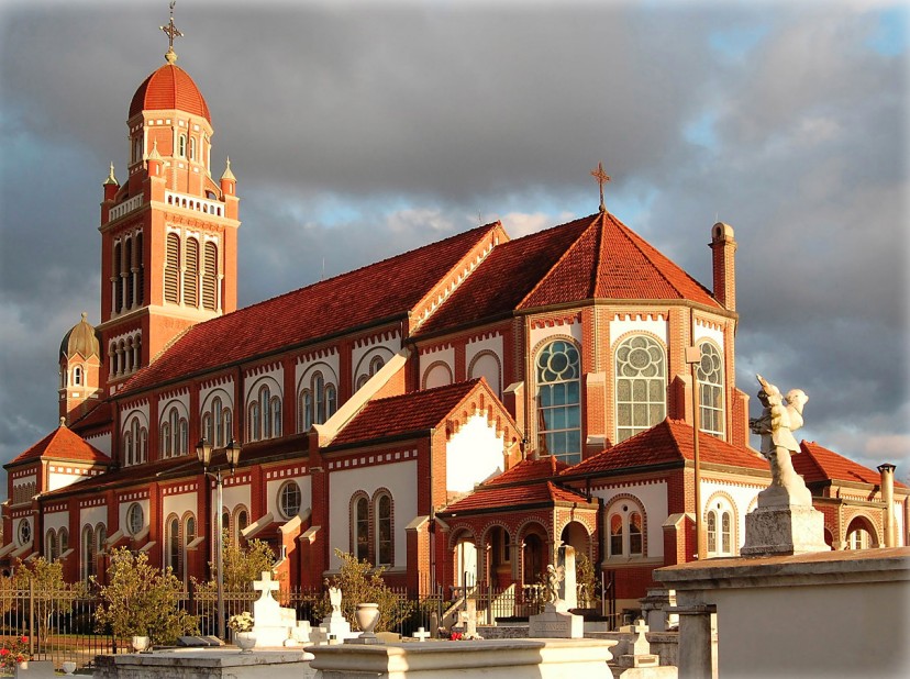 15-Places-in-the-Gulf-of-Mexico-Layfette-Saint-John-Cathedral