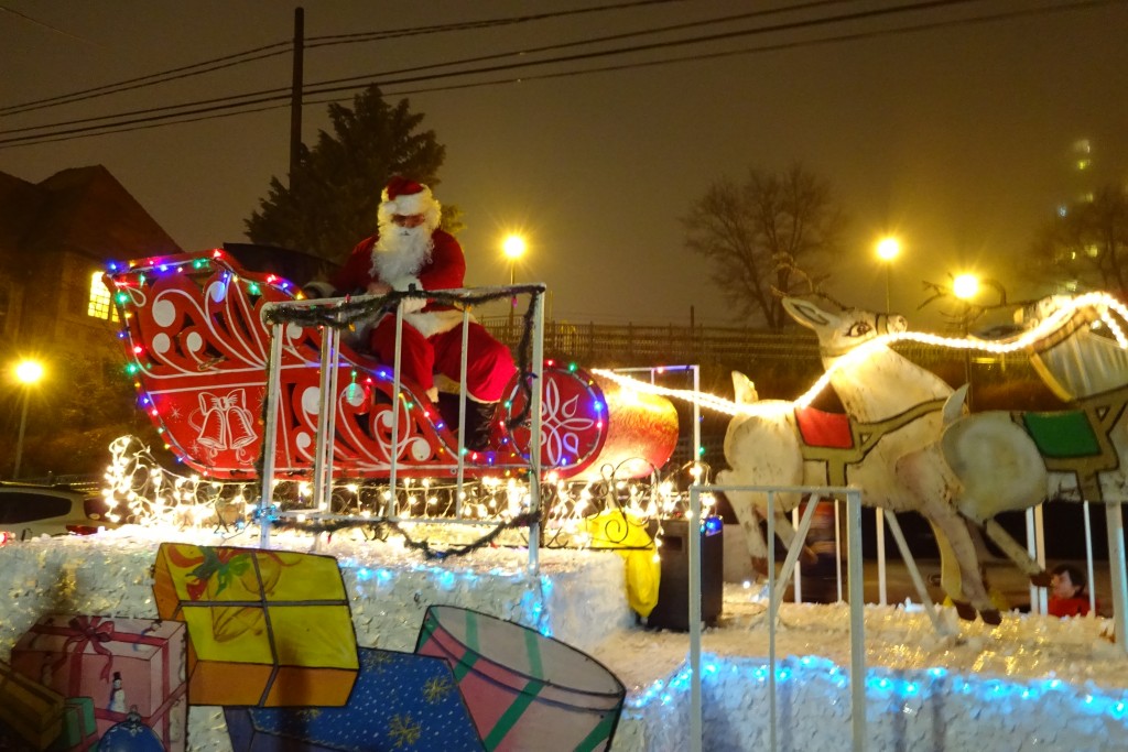 Christmas in Queens Santa's visit to Forest Hills Gardens