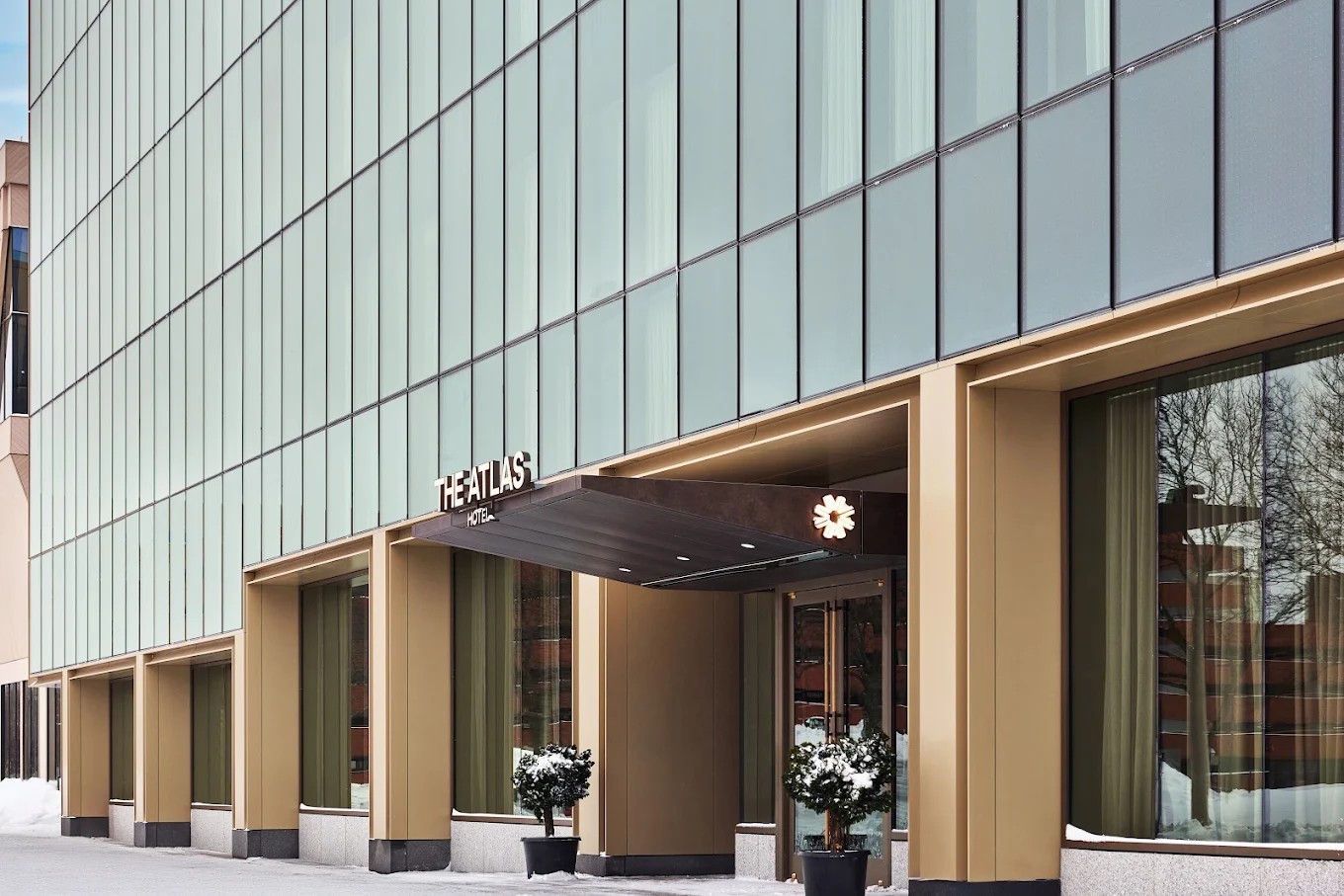 New Hotel Atlas Hotel Boston Entrance