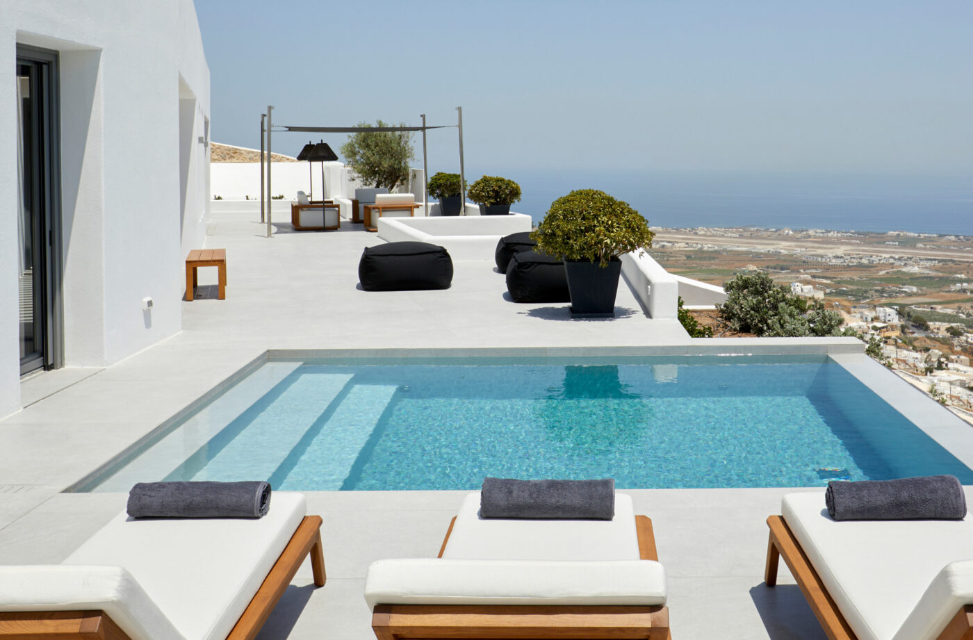 Insider Travel Report - Kamini, Santorini, Greece